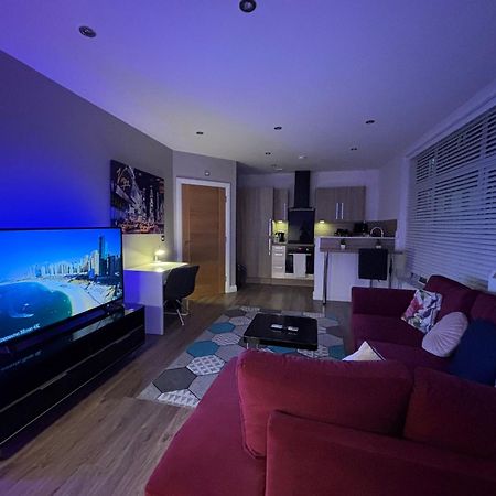 24-7 Secured City Centre Apartments With Free Underground Parking And Wifi Birmingham Esterno foto