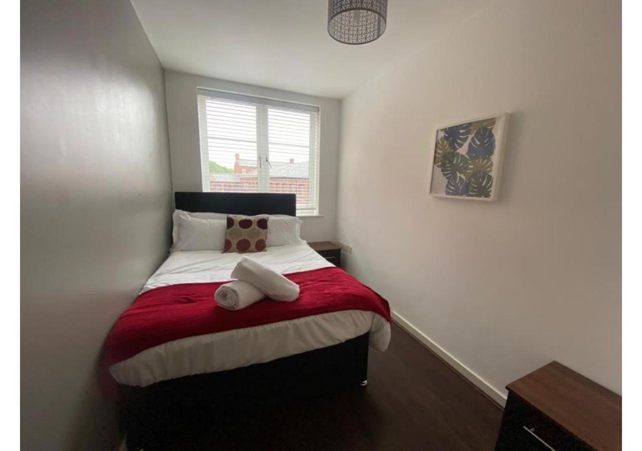 24-7 Secured City Centre Apartments With Free Underground Parking And Wifi Birmingham Esterno foto