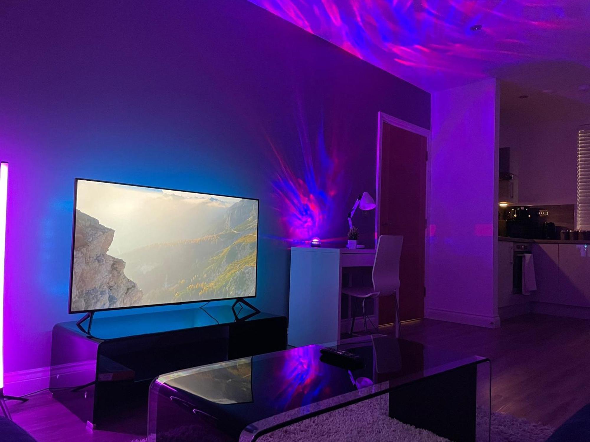 24-7 Secured City Centre Apartments With Free Underground Parking And Wifi Birmingham Esterno foto