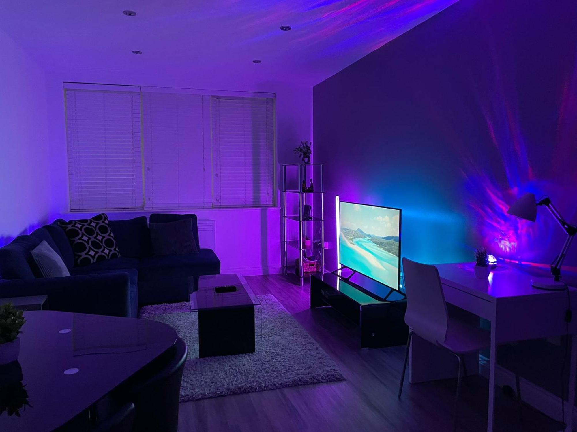 24-7 Secured City Centre Apartments With Free Underground Parking And Wifi Birmingham Esterno foto