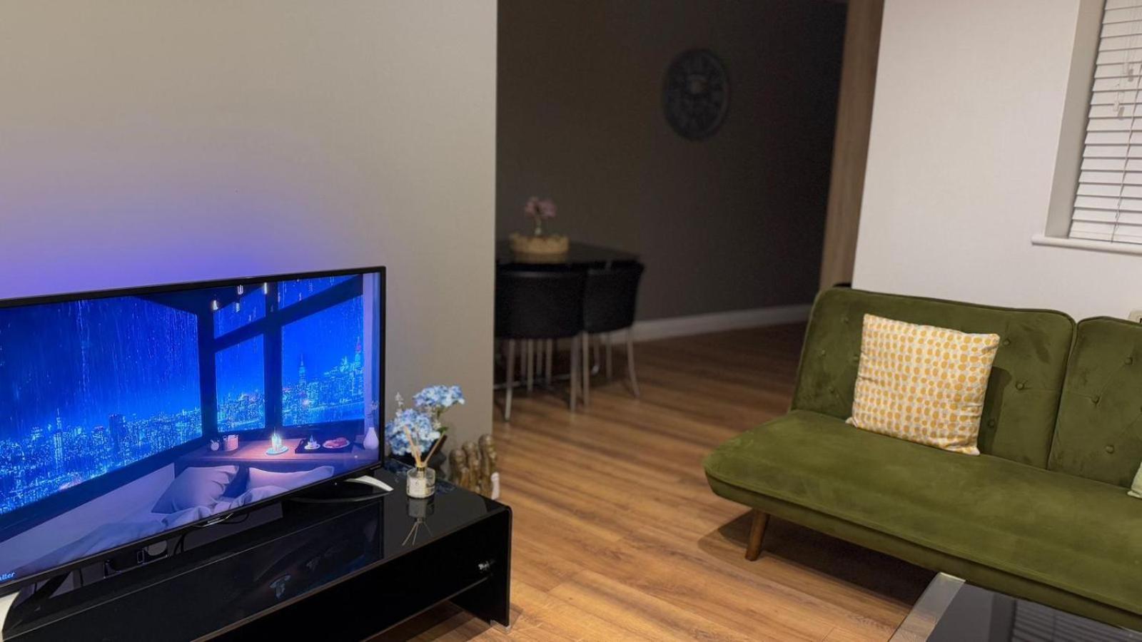 24-7 Secured City Centre Apartments With Free Underground Parking And Wifi Birmingham Esterno foto