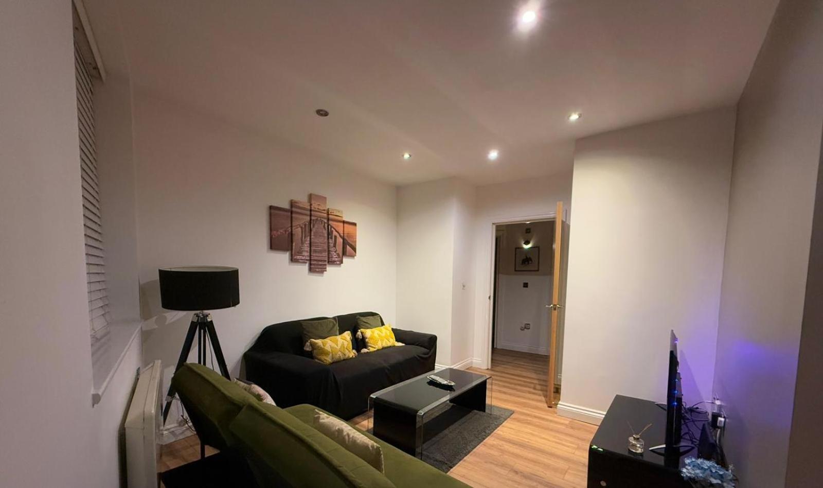24-7 Secured City Centre Apartments With Free Underground Parking And Wifi Birmingham Esterno foto