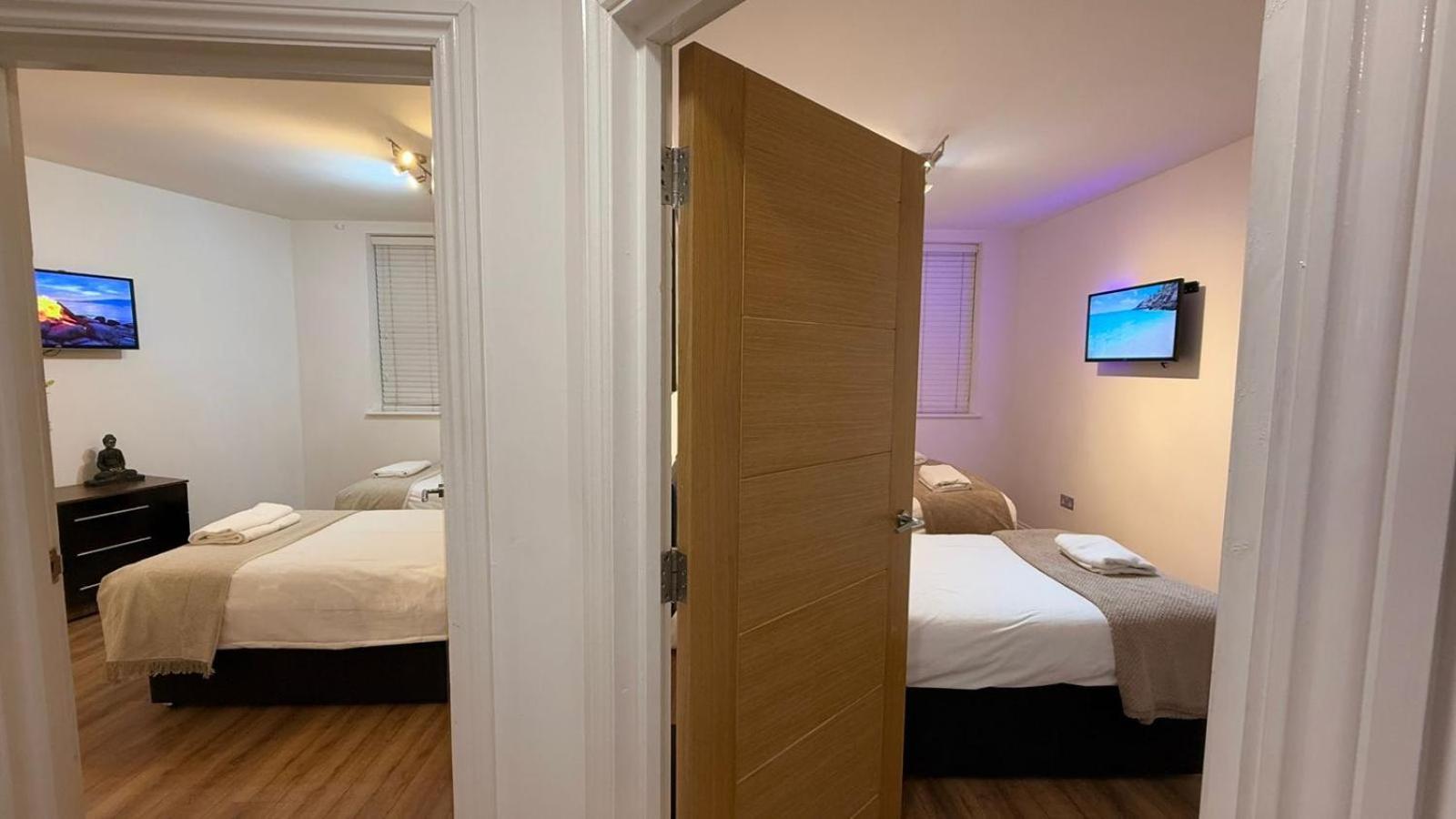 24-7 Secured City Centre Apartments With Free Underground Parking And Wifi Birmingham Esterno foto