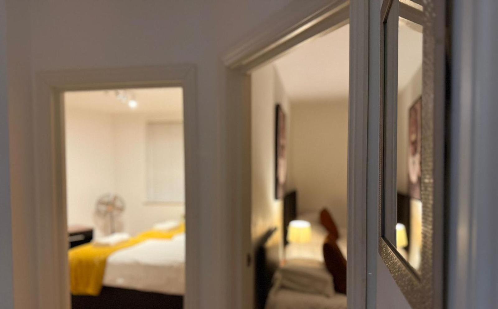24-7 Secured City Centre Apartments With Free Underground Parking And Wifi Birmingham Esterno foto